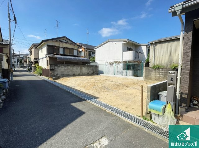 ★向日市寺戸町大牧　第3期　新築一戸建ての前面道路含む現地写真|周辺は落ち着いた街並みの住宅地！子育てがしやすい住環境です！まだ未完成ですが、現地でしかわからない事もございます。是非一度ご覧ください。