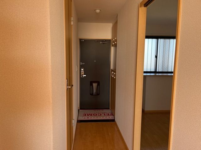 グランディールⅠの玄関