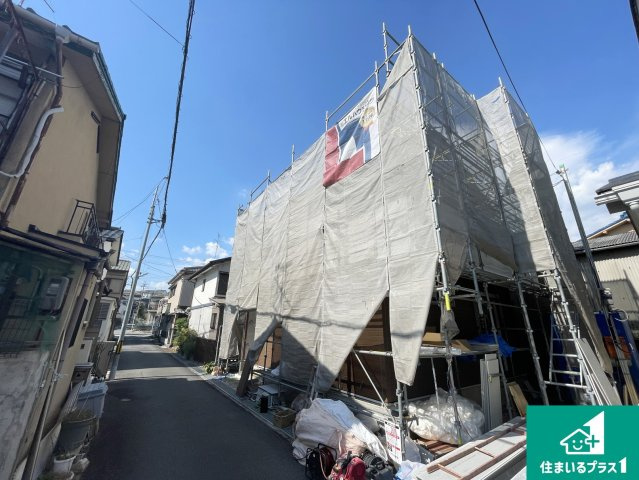 向日市寺戸町大牧　第3期　新築一戸建ての外観|周辺は落ち着いた街並みの住宅地！子育てがしやすい住環境です！まだ未完成ですが、現地でしかわからない事もございます。是非一度ご覧ください。