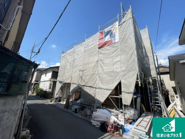 向日市寺戸町大牧　第3期　新築一戸建ての外観|周辺は落ち着いた街並みの住宅地！子育てがしやすい住環境です！まだ未完成ですが、現地でしかわからない事もございます。是非一度ご覧ください。