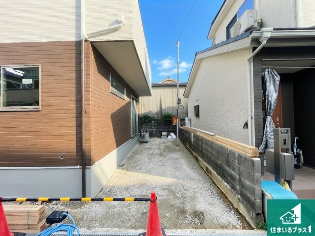 向日市寺戸町大牧　第3期　新築一戸建ての外観|周辺は落ち着いた街並みの住宅地！子育てがしやすい住環境です！まだ未完成ですが、現地でしかわからない事もございます。是非一度ご覧ください。