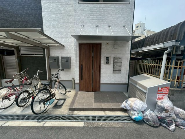 TOWNCOURT上新庄のエントランス