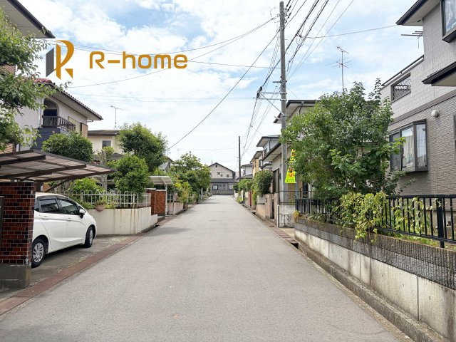 つくばみらい市西ノ台2期　新築戸建て　1号棟の前面道路含む現地写真|周辺環境も併せて案内致します♪
閑静な住宅地で笑顔あふれる新生活！
ぜひ現地へお越しください♪
