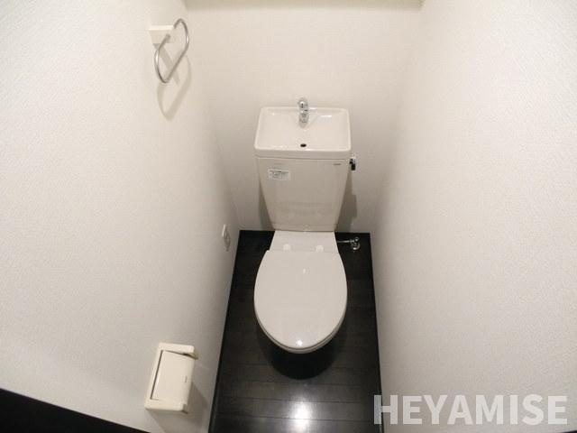 modern palazzo眼鏡橋のトイレ|※同間取りの別の階のお部屋の写真です※