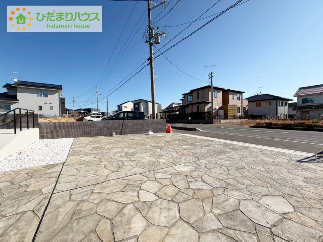 いわき市泉もえぎ台3期　新築戸建　1号棟の駐車場|マイホームなら駐車場代がかかりません。しかも、自宅の駐車場で洗車ができます！今までコイン洗車に行っていた手間も省けて、節約にもつながります(^^♪