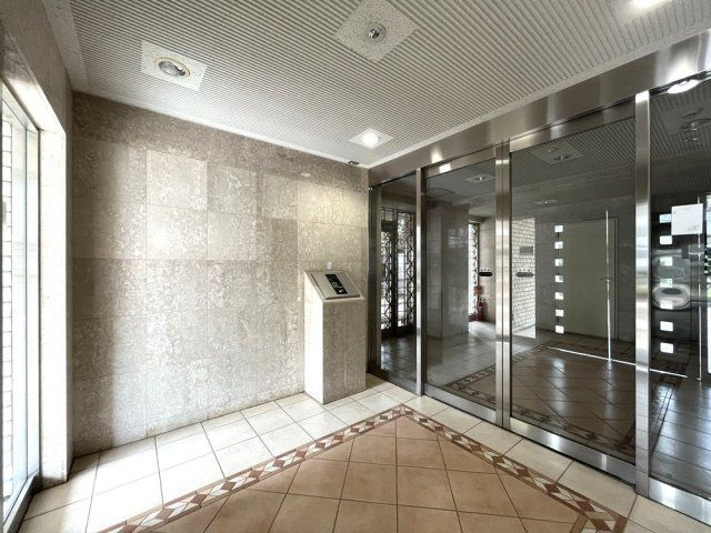 プレール中延のエントランス