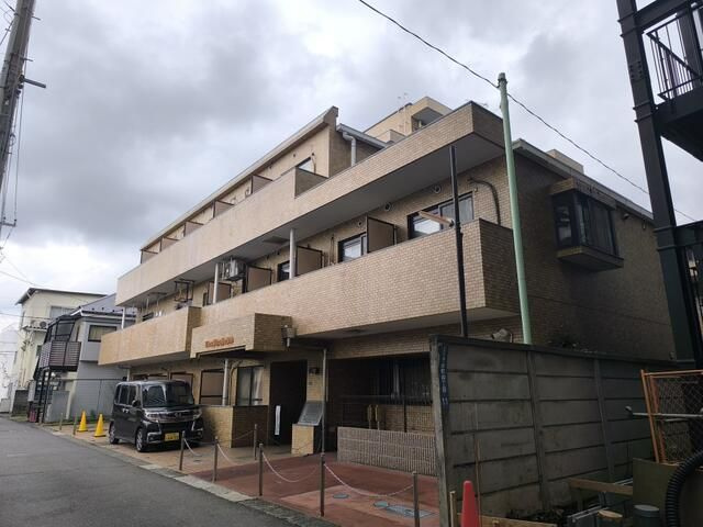 八王子市子安町４丁目の賃貸マンションの外観