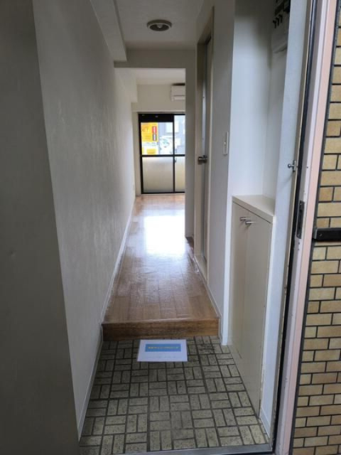 八王子市子安町４丁目の賃貸マンションの玄関