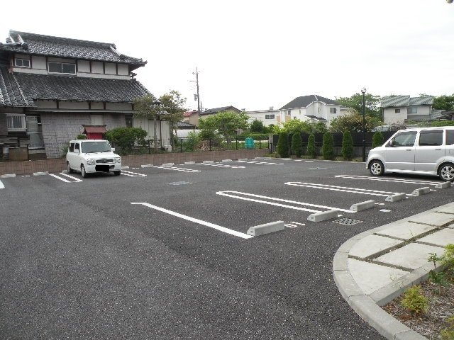 アリエッタ牧園　Ｂの駐車場|駐車スペースもあります