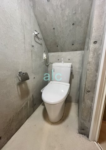 杉並区本天沼１丁目の賃貸マンションのトイレ