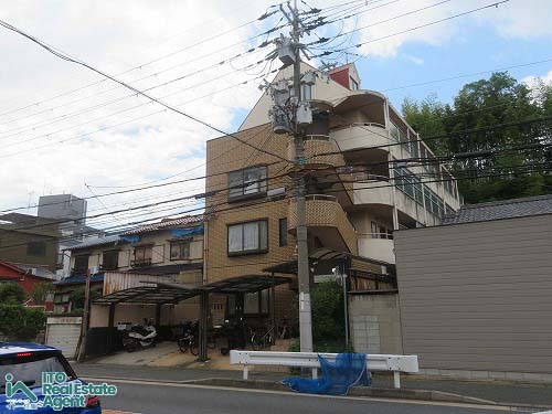 アークヒルズ桃山の外観