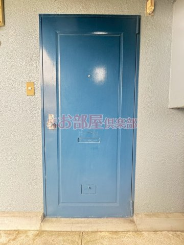 リバーサイドマンションの玄関|落ち着いた玄関です