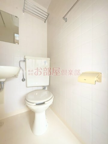 リバーサイドマンションのトイレ|シンプルで使いやすいトイレです