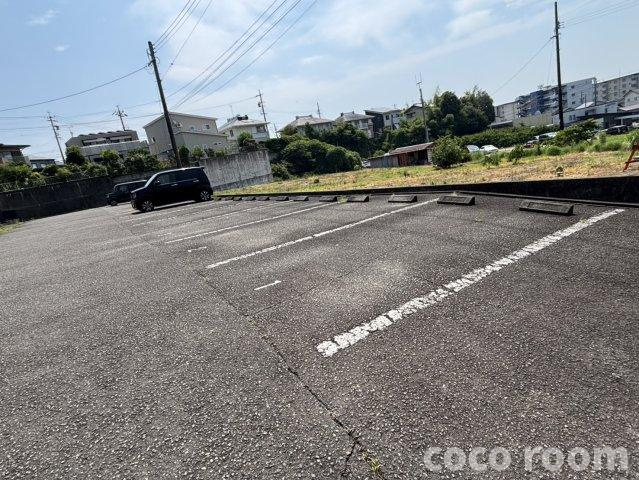 グリーンヒルABの駐車場