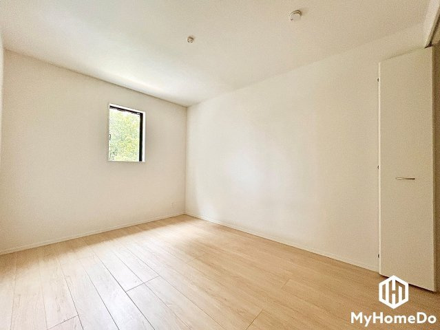 守山区中志段味　第3の洋室|使いやすい収納が充実した洋室、家族との暮らしを満喫。