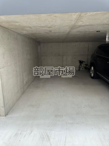 浅草橋戸建の駐車場