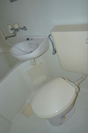石才ハイツのトイレ|清潔感のあるトイレです