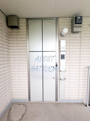 ロゼオマーレ中野の玄関