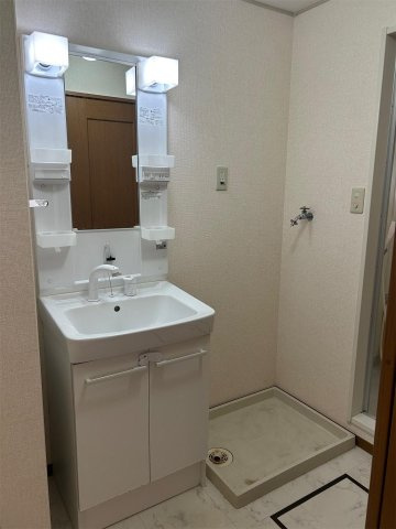 クレイドル青木Bの洗面所