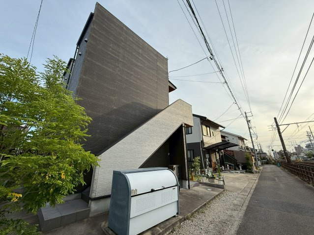 Xevi Flatの外観