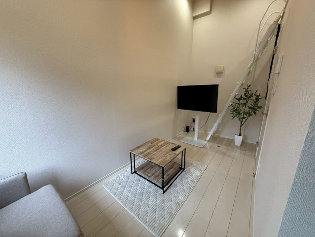 Xevi Flatの居間・リビング