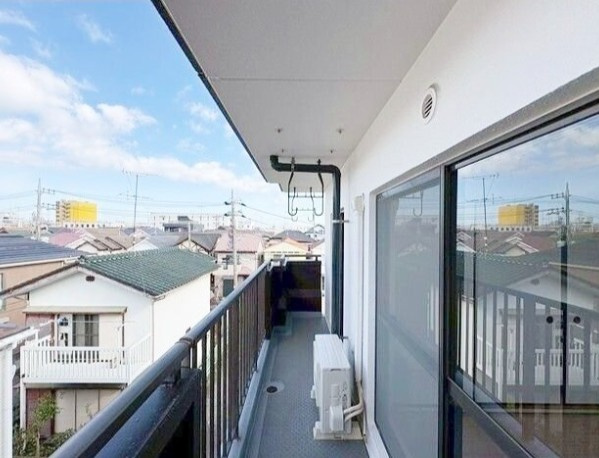 大和市深見東１丁目の賃貸マンションのバルコニー