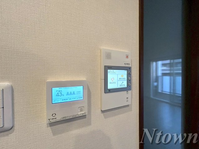 【セキュリティ】 | プレサンス　グラン　栄　THE　TOWER | モニター付きインターフォンです。