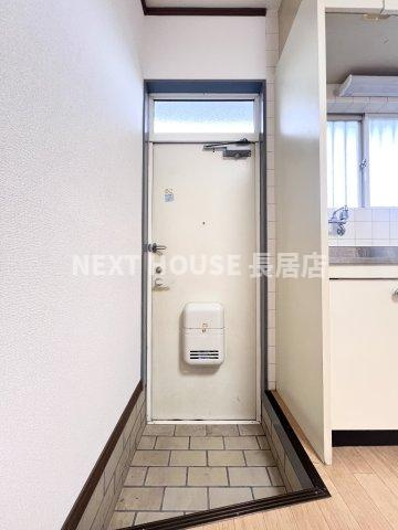 シェモワワンの玄関