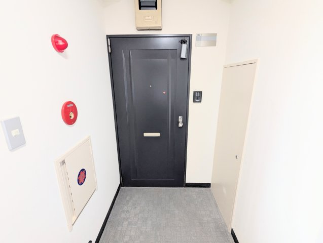 日興パレス秋葉原の玄関