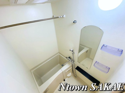 【浴室】 | プレサンスSAKAEフロント | 落ち着いた空間のお風呂です