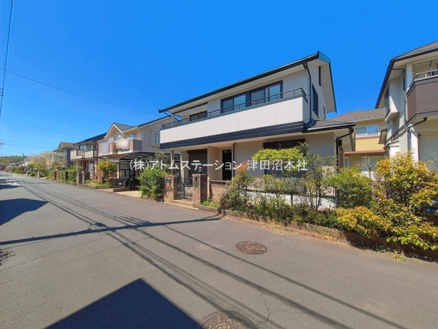 【前面道路含む現地写真】 | アトムセレクト千葉市花見川区み春野3丁目　中古戸建て