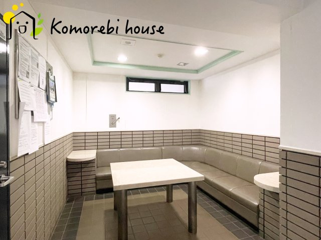 ワコーレ大宮宮原のロビー