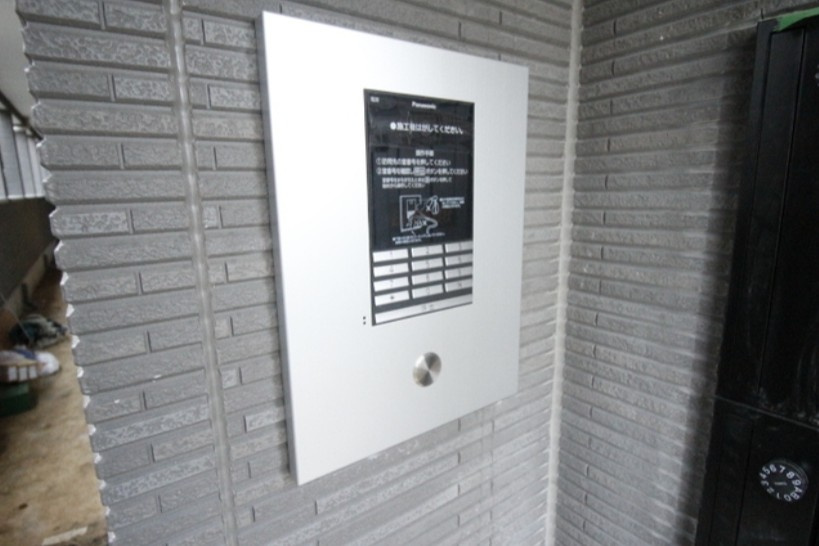 習志野市藤崎２丁目のアパートのエントランス