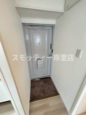 メゾン澤田の玄関