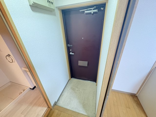 セントヒルズ本八幡の玄関