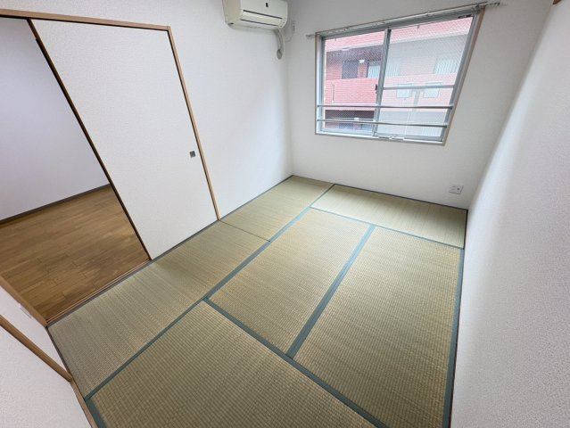 セントヒルズ本八幡の和室
