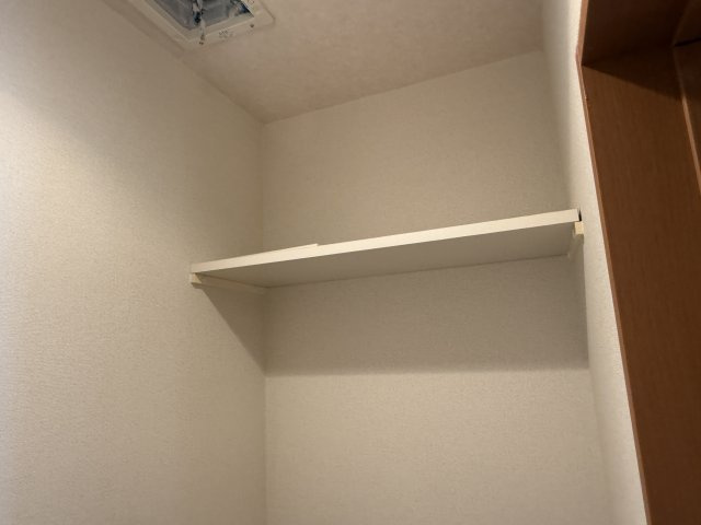 フローラ中野の収納