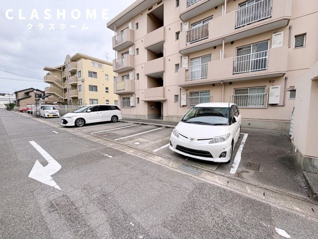 グレイスカリガネ　　刈谷市の賃貸ならクラスホーム刈谷店の駐車場
