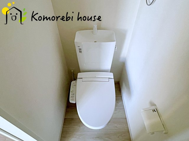 上尾市本町　6期　新築一戸建て　KEIAI GRACE　02のトイレ|落ち着いた色調のトイレです