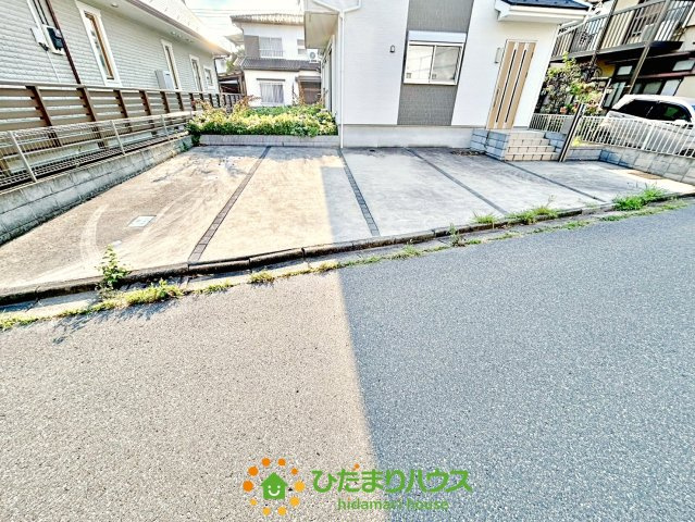 幸手市北３丁目　中古一戸建ての駐車場