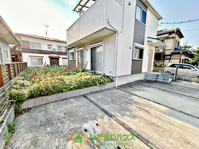 幸手市北３丁目　中古一戸建ての駐車場