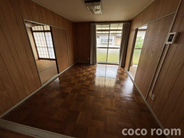 すみれ台平屋貸家の居間・リビング
