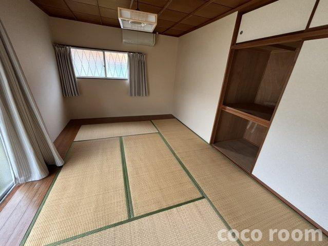 すみれ台平屋貸家の和室