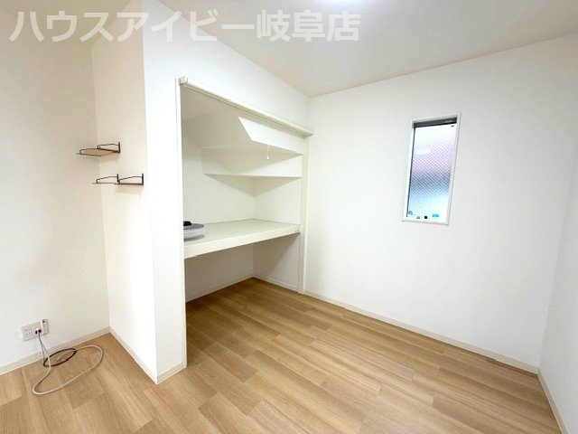 【居間・リビング】の画像