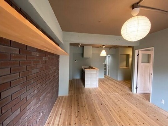 【設備】 | 信和元町ハウス | ★リビングにカウンター収納