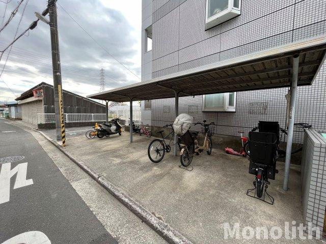 ラ・フォーレ松ノ下の駐車場