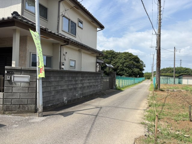 野田市山崎　建築条件なし売地の前面道路含む現地写真