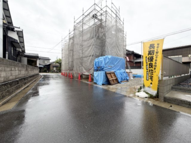 【前面道路含む現地写真】 | リーブルガーデン児島柳田町 (全1棟)