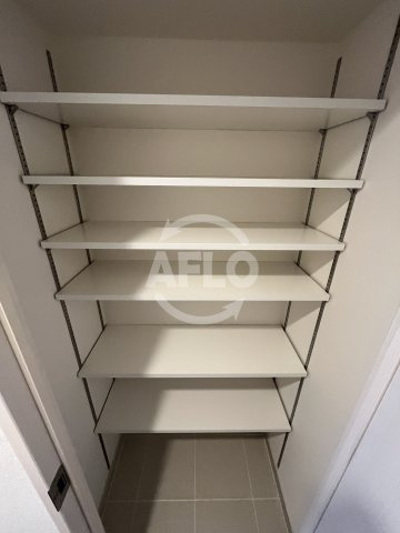 アドバンス江坂東デパールの収納|アドバンス江坂東デパール　シューズインクローゼット