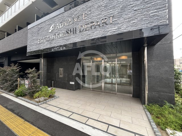 アドバンス江坂東デパールのエントランス|アドバンス江坂東デパール　エントランス